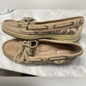 Sperry top sider leopard 🐆 print slip on boat shoes-NWOB—NEVER WORN and size 7